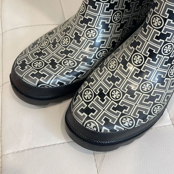 Tory Burch Tall Rainboots - Picture 2 of 4